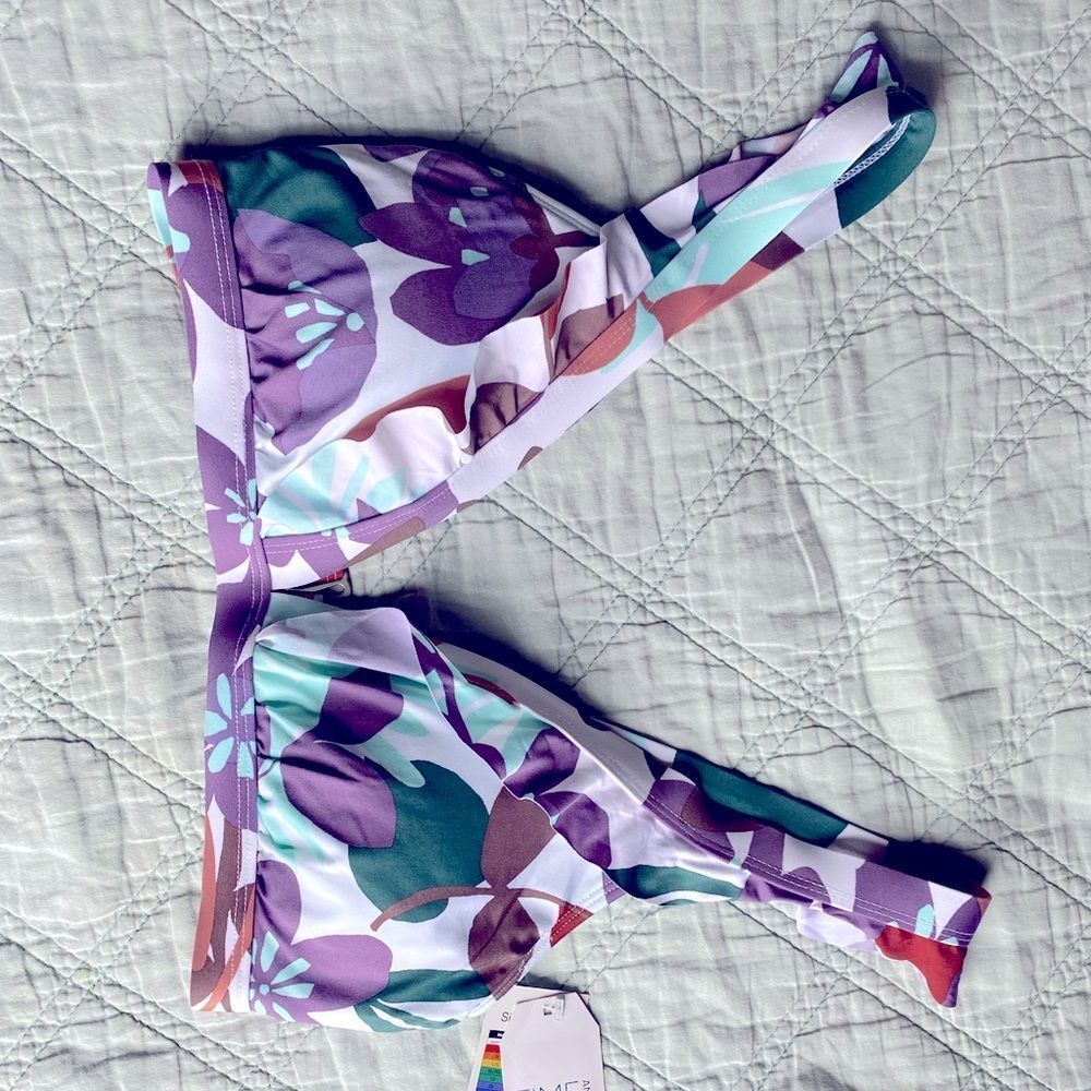 Time and Tru bikini top floral & ruffles size medium